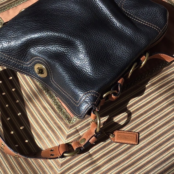 Pebbled Black Leather Coach hobo bag pocketbook - Picture 4 of 7